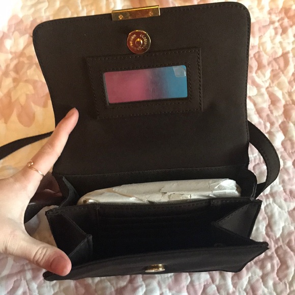 BRAND NEW Nine West cross body purse - Picture 4 of 8